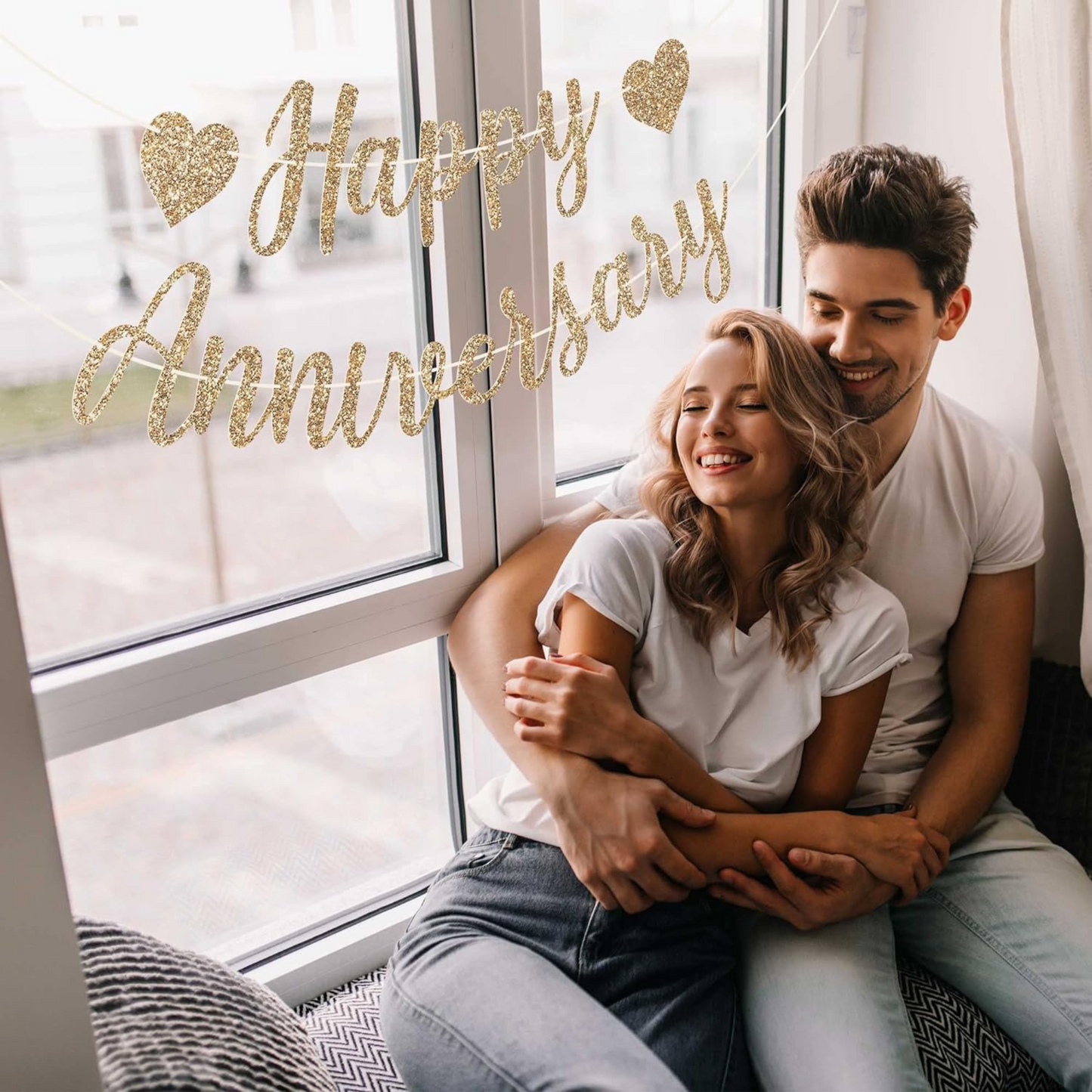 Pre-Strung Happy Anniversary Banner – Gold Cardstock Party Decoration