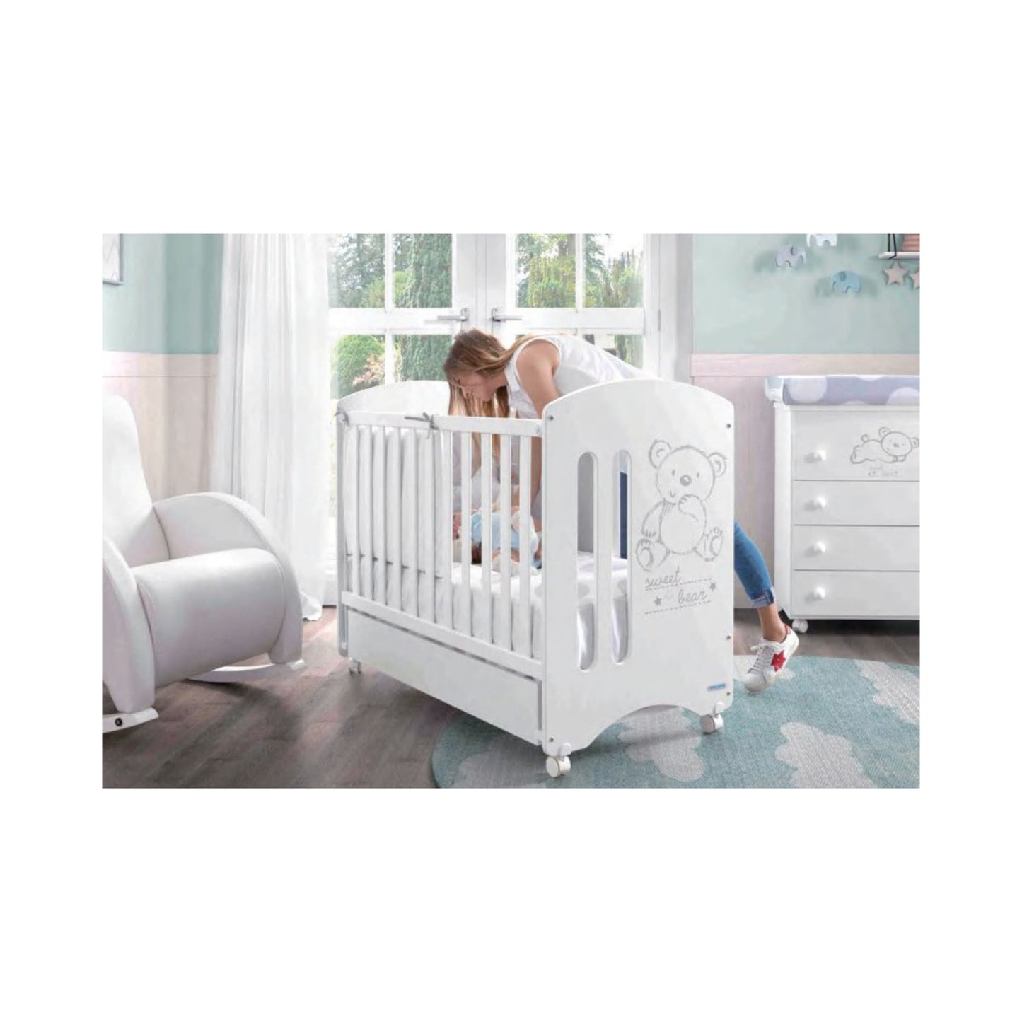 Classic Baby Crib – Model 1112