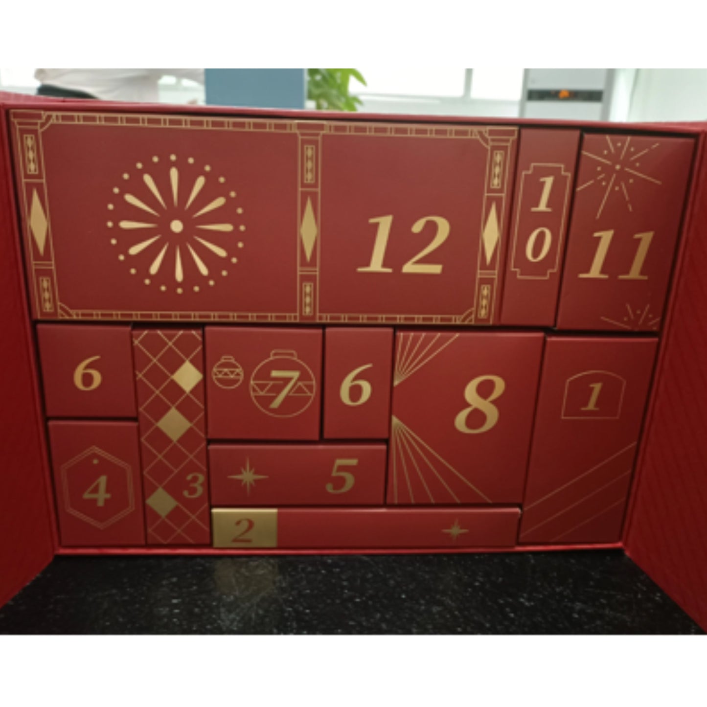 Luxury Advent Calendar – Festive Countdown with Custom Compartments