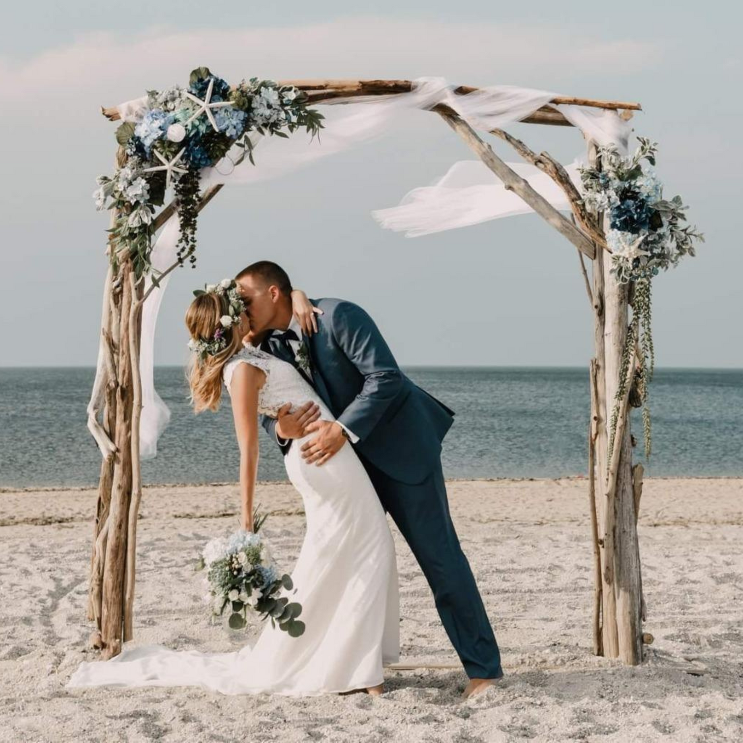 Driftwood Wedding Arch – Natural Rustic Backdrop for Ceremonies