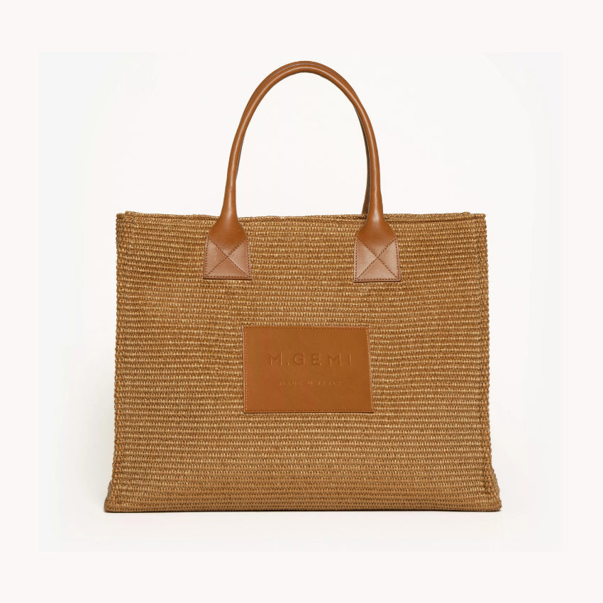 The Vania Tote – Elegant & Spacious Travel Bag with Leather Strap