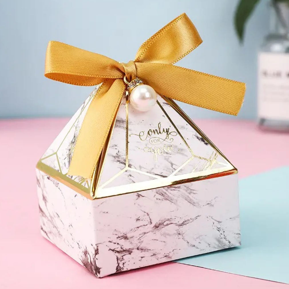 Elegant Chocolate Gift Packaging – Premium & Grease-Proof