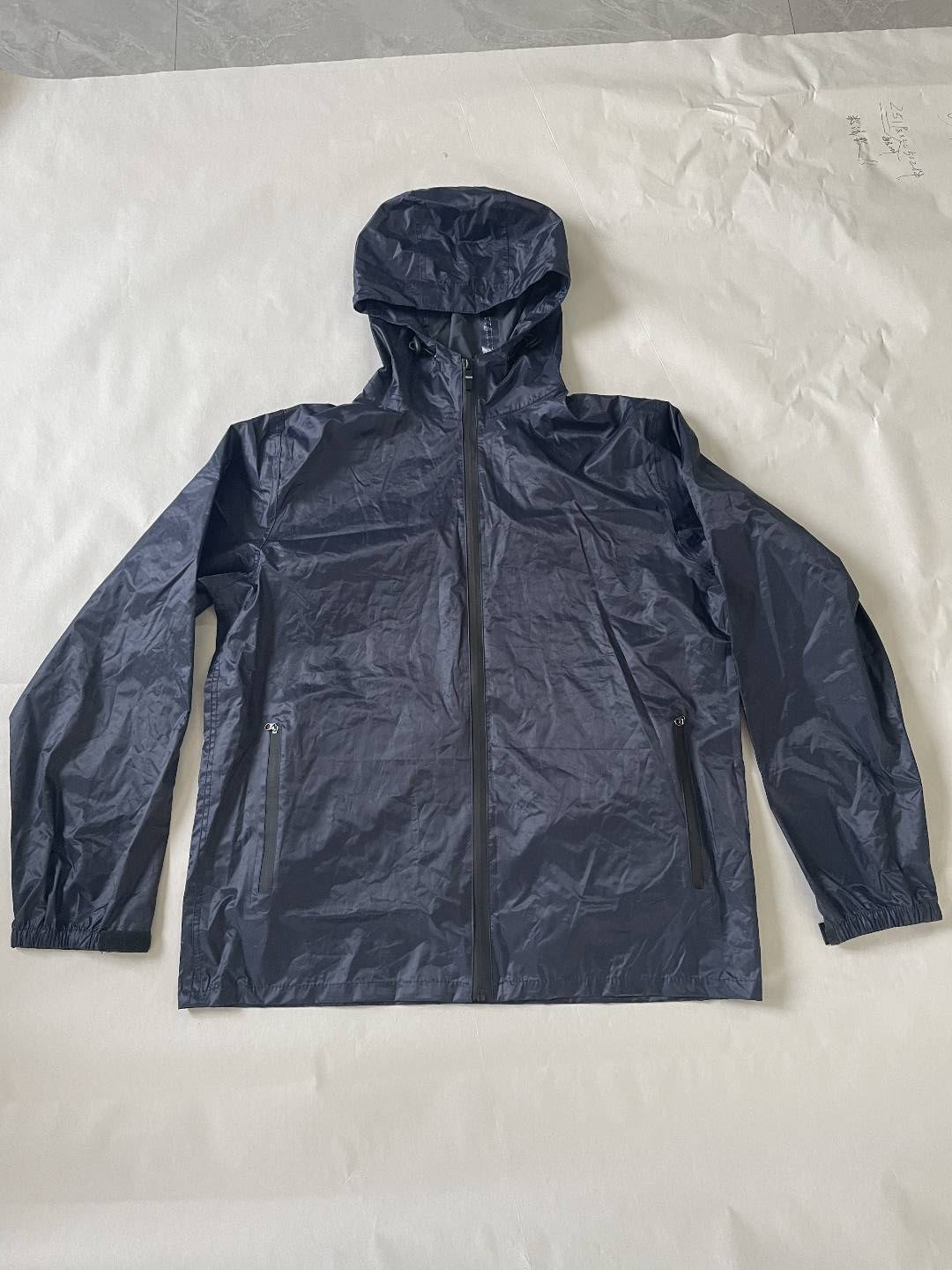 Rain Poncho – Lightweight, Waterproof, and Ideal for On-the-Go Protection