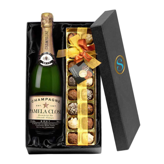 Festive Chocolate & Candy Gift Set – Sweet Treats for Holiday Cheer