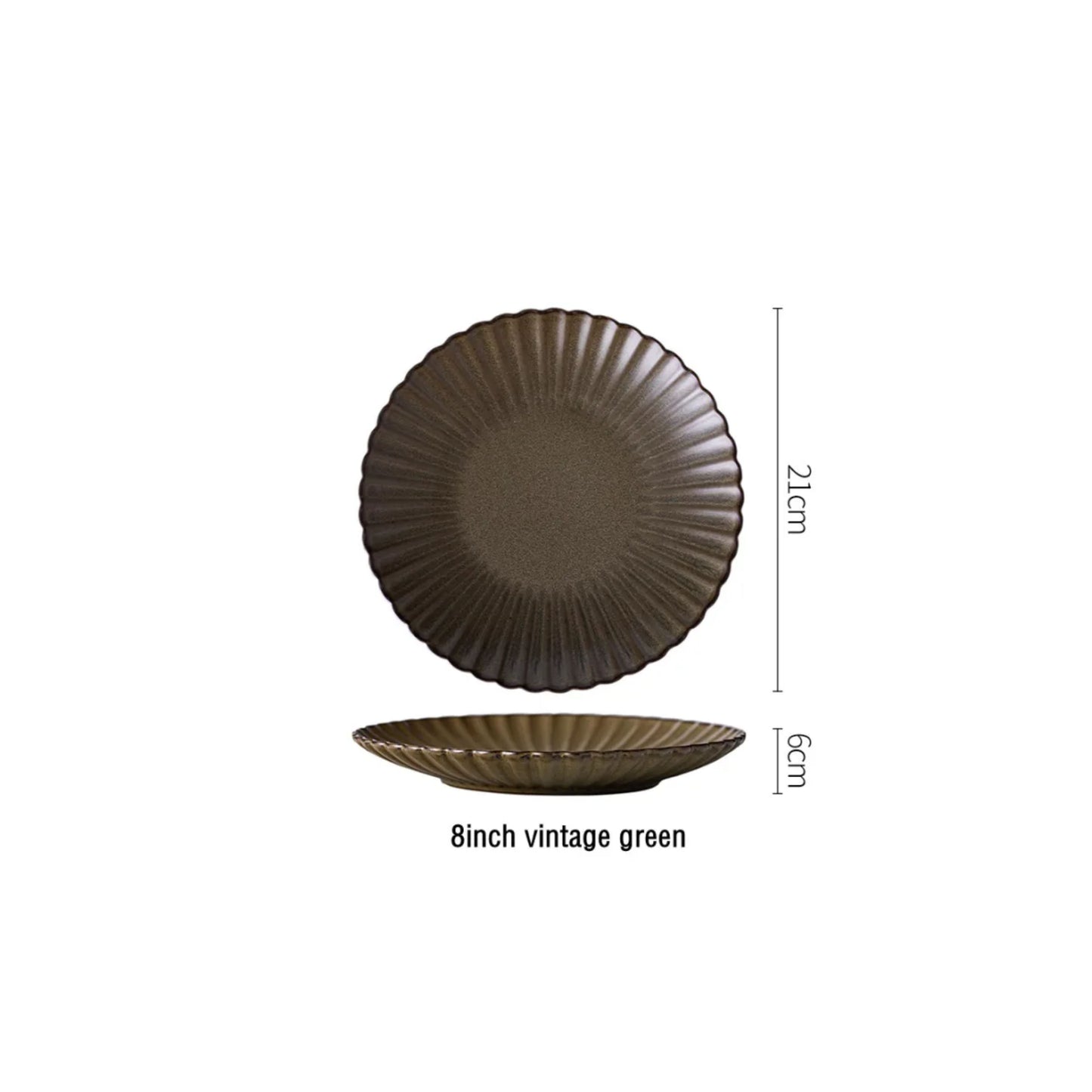 Daisy-shaped stoneware plates in black and vintage green