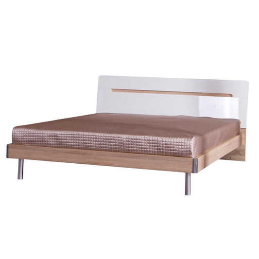 BB65W169 Modern King Bed with Headboard Detail