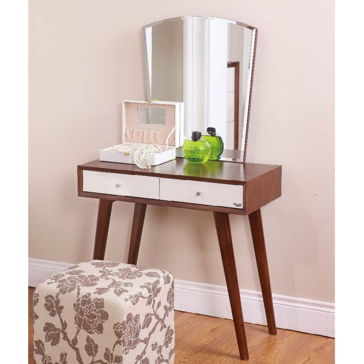 Elegant Dressing Table – Model BV63M21