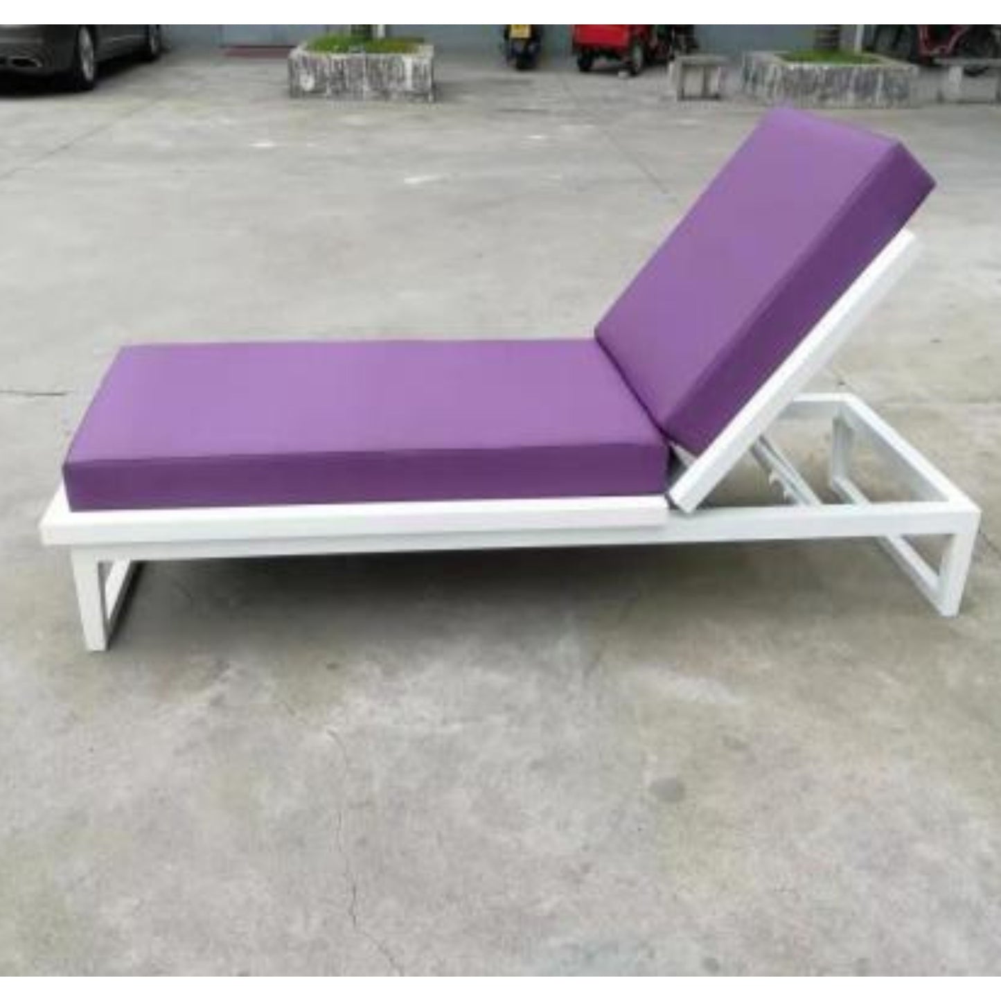 Sun Lounger with Powder-Coated Aluminum Frame and Cushioned Seat