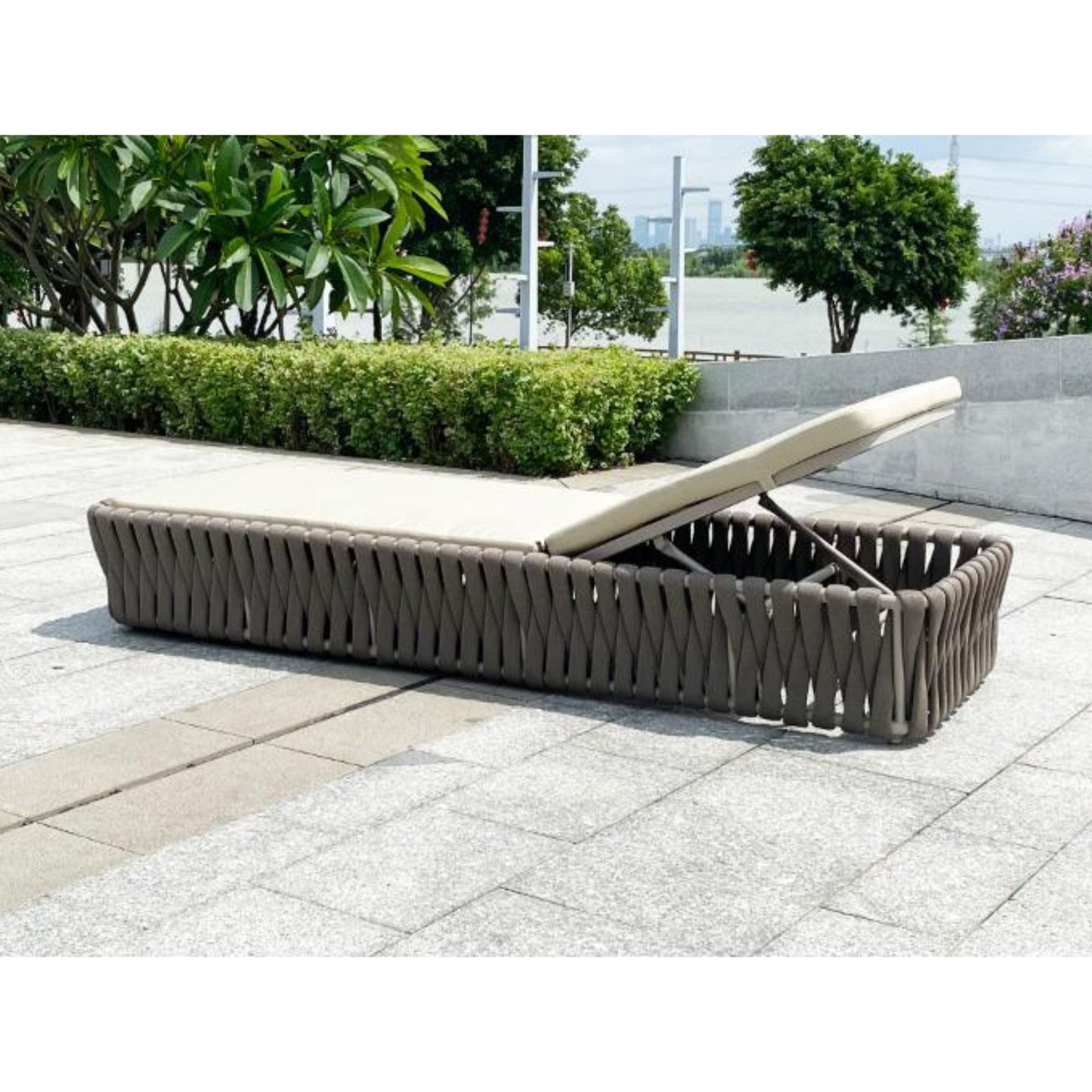 Single Sun Lounger KW5201 with Rope Weaving and Cushion