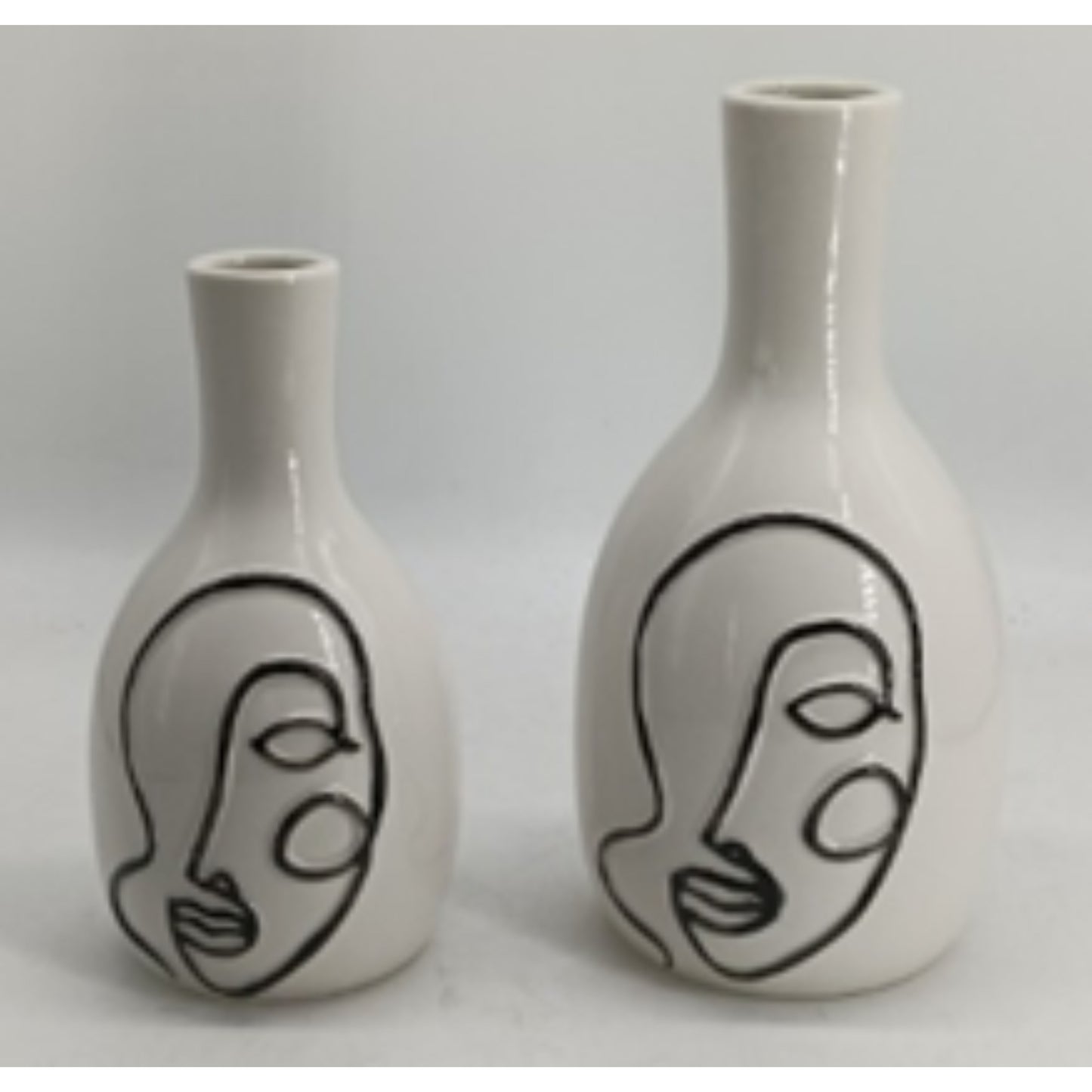 NP2570 & NP2571 Stoneware Ceramic Flower Vase Set