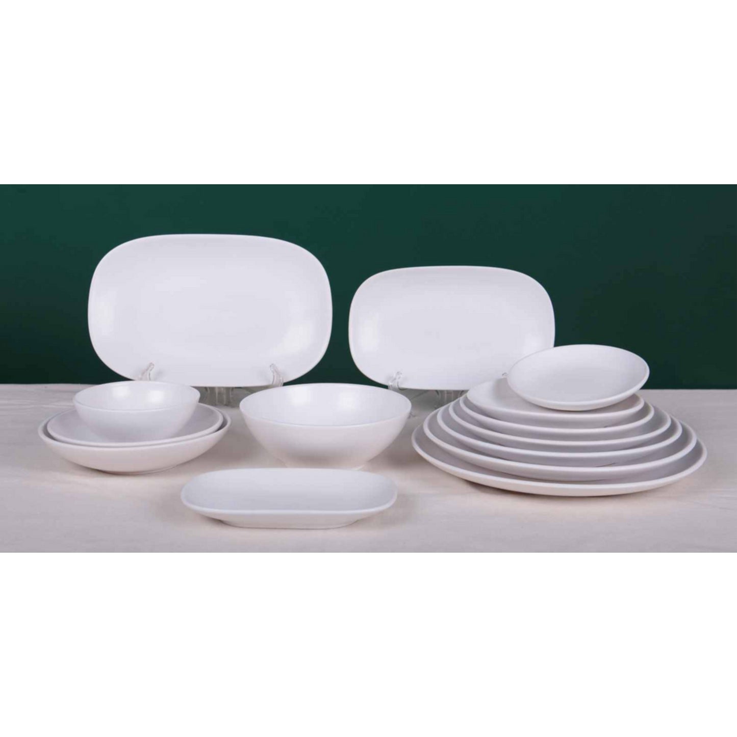 White Ceramic Dinnerware Set with Shiny Surface – 14-Piece Collection