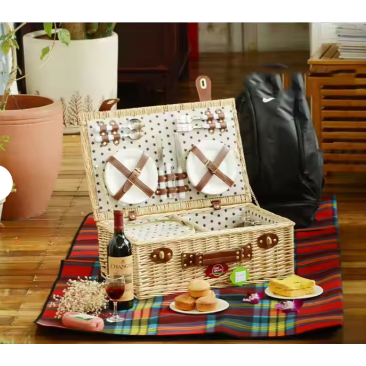 Willow Picnic Basket for 4