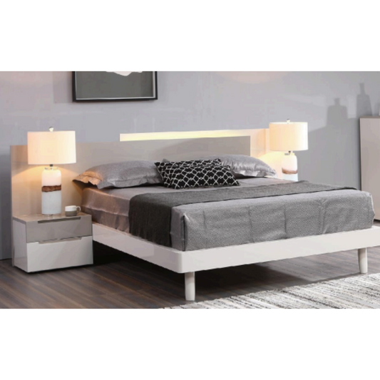 Queen Bed 1540-113 & Cal King Bed 1540-114